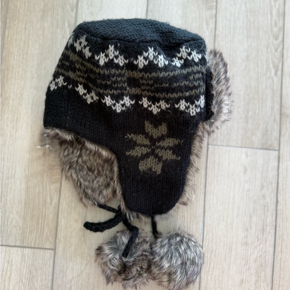 Harley-Davidson Black and Gray Knit Hat and matching scarf - Picture 12 of 16